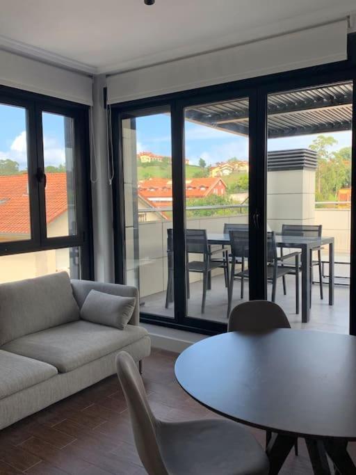 Apartament Atico Con Esplendida Terraza Comillas Zewnętrze zdjęcie